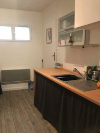 
                                                                                        Location
                                                                                         Part loue T1 bis secteur Fourvière St Just