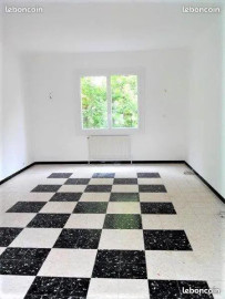 
                                                                                        Location
                                                                                         Part loue villa F6-179m2 +jardin Montpellier Ouest