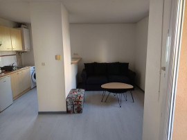 
                                                                                        Location
                                                                                         Particulier loue grand T2 meublé à Toulouse