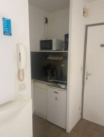 
                                                                                        Location
                                                                                         Particulier loue studio quartier TALENSAC