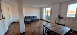 
                                                                                        Location
                                                                                         Particulier loue T2 - Camas