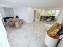 Vente
Pavillon 2 chambres, jardin, garage