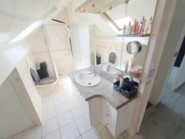 Vente
Pavillon 2 chambres, jardin, garage