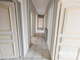 
                                                                                        Vente
                                                                                         Pavillon Plain Pieds 7 pièces - Terrain 957 m²