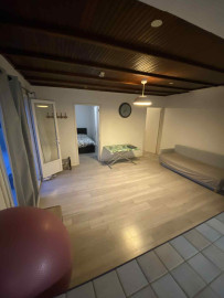 
                                                                                        Location
                                                                                         Petit appartement tranquille courte durée