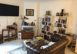 
                                                                                        Location
                                                                                         Petit copro en brique et pierre de Paris