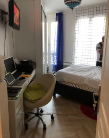 
                                                                                        Location
                                                                                         Petit copro en brique et pierre de Paris