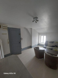 
                                                                                        Location
                                                                                         Petit logement