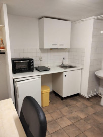 
                                                                                        Location
                                                                                         Petit studio bien équipé.