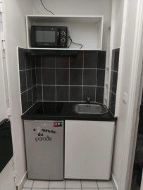 Location
Petit studio douillet dans le Paris bohème (loyer tout inclus)