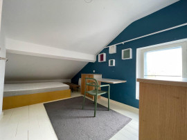 
                                                                                        Location
                                                                                         Petite location tranquille