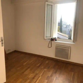 
                                                                                        Location
                                                                                         Petite maison 25m² dans un quartier calme