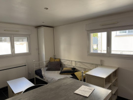 
                                                                                        Location
                                                                                         Petite maison individuelle plein pied, terrasse