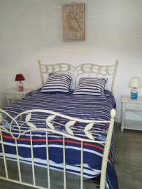 
                                                                                        Location
                                                                                         Petite maison tranquille