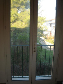 
                                                                                        Location
                                                                                         Petite maison tranquille avec jardin