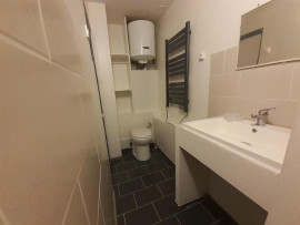 
                                                                                        Location
                                                                                         Petite maisonnette au calme