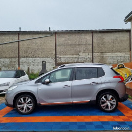 Voiture
Peugeot 2008 1.2 PURETECH - 12V TURBO