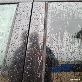 Voiture
Peugeot 2008 1.2 PURETECH - 12V TURBO