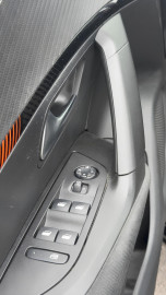 
                                                                                        Voiture
                                                                                         Peugeot 2008 1.5 bluehdi 100 s&s active business