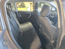 
                                                                                        Voiture
                                                                                         PEUGEOT 2008 - 1.6 Blue-HDi 75 CV BUSINESS - 4 CV