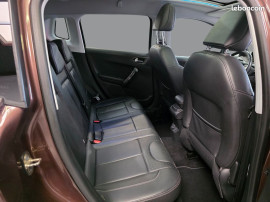 
                                                                                        Voiture
                                                                                         PEUGEOT 2008 - 1.6 e-HDi 115 CV FELINE TITANE - 6 CV