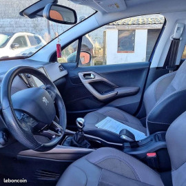 Voiture
Peugeot 2008 I (CU_) 1.6 BlueHDi 120 (120Cv)