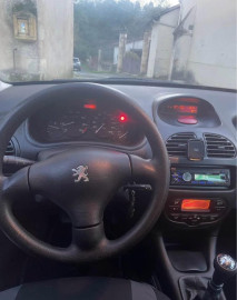 
                                                                                        Voiture
                                                                                         PEUGEOT 206 URBAN 1.4 HDI 70 diesel 2006