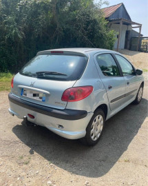 
                                                                                        Voiture
                                                                                         PEUGEOT 206 URBAN 1.4 HDI 70 diesel 2006