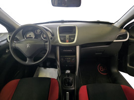 
                                                                                        Voiture
                                                                                         Peugeot 207