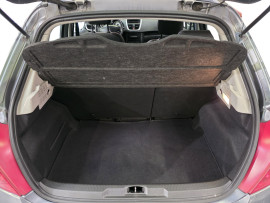 
                                                                                        Voiture
                                                                                         Peugeot 207