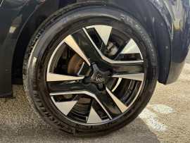 
                                                                                        Voiture
                                                                                         PEUGEOT 208 ALLURE