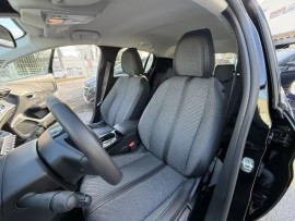 
                                                                                        Voiture
                                                                                         PEUGEOT 208 ALLURE