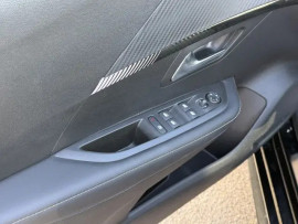 
                                                                                        Voiture
                                                                                         PEUGEOT 208 ALLURE