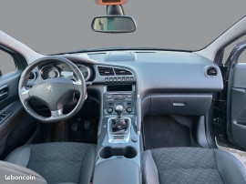 
                                                                                        Voiture
                                                                                         PEUGEOT 3008 - 1.6 Blue-HDi 120 CV ALLURE - 6 CV