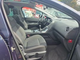 
                                                                                        Voiture
                                                                                         PEUGEOT 3008 - 1.6 HDi 115 CV ALLURE - 6 CV