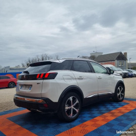 Voiture
Peugeot 3008 2.0 BLUE HDI II 177 cv Boîte auto