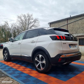 Voiture
Peugeot 3008 2.0 BLUE HDI II 177 cv Boîte auto