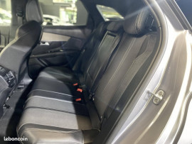 Voiture
Peugeot 3008 II GT HDI 130 EAT8