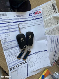 Voiture
Peugeot 3008 SUV 1.2 THP/ PureTech 130 1199cm3 131cv