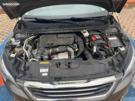Voiture
Peugeot 308 1.6 BlueHDi 120 cv allure