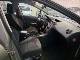 
                                                                                        Voiture
                                                                                         PEUGEOT 308 - 1.6 HDi 92 CV ACTIVE - 5 CV