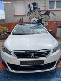 Voiture
Peugeot 308 GT 2.0 BlueHDi 181 cv Boîte auto