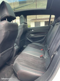 Voiture
Peugeot 308 GT 2.0 BlueHDi 181 cv Boîte auto