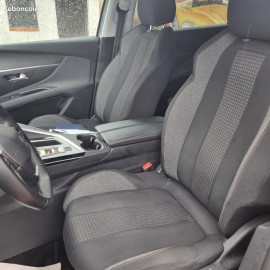 Voiture
Peugeot 5008 1.5 BlueHDi EAT8 S&S 130 cv Boîte auto