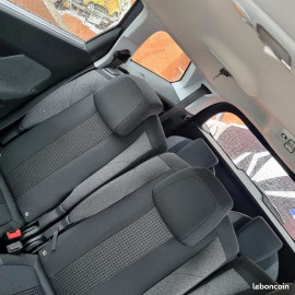 Voiture
Peugeot 5008 1.5 BlueHDi EAT8 S&S 130 cv Boîte auto