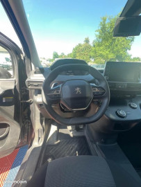 Voiture
Peugeot Partner 1.5 BlueHDi 16V L2 EAT8 130 cv Boîte auto