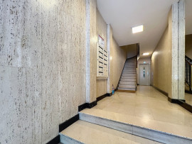 
                                                                                        Location
                                                                                         Place Charles de Gaulles - 126m² bureaux