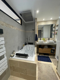
                                                                                        Location
                                                                                         Place Dausmenil - Tech Cozy and Sunny 1bed Apart (loyer tout inclus)
