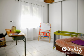 Vente
Plain pied 1bureau pergola piscine bois 1 parking