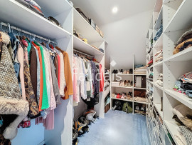 
                                                                                        Vente
                                                                                         PONT HEBERT, maison de 200m2 avec piscine